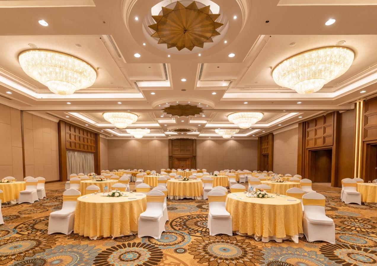 The Soaltee Kathmandu Otel Dış mekan fotoğraf