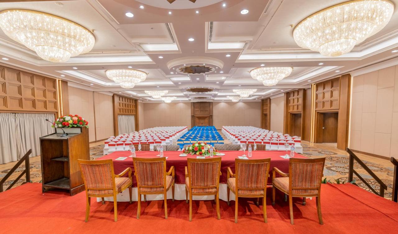 The Soaltee Kathmandu Otel Dış mekan fotoğraf