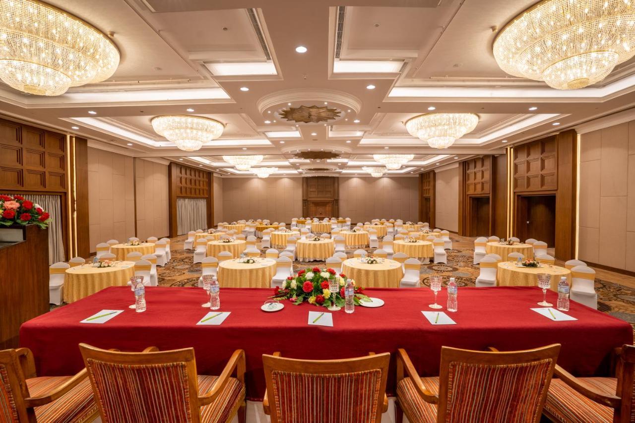 The Soaltee Kathmandu Otel Dış mekan fotoğraf